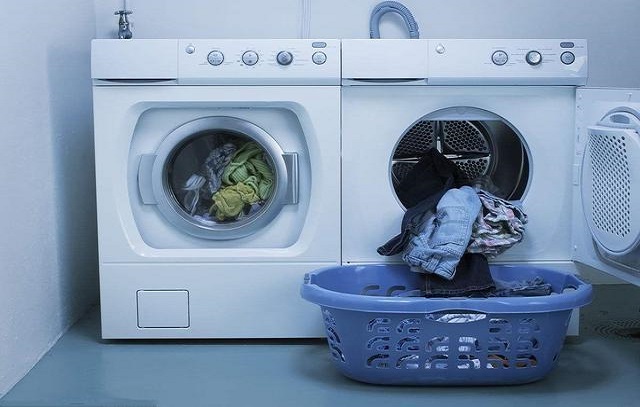 Αρκετές ειδικές μεθόδους καθαρισμού κουρτίνας